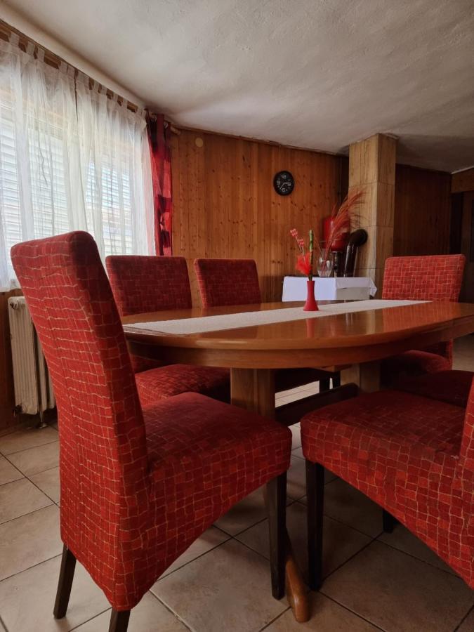 Guesthouse Dila Galovac  Экстерьер фото